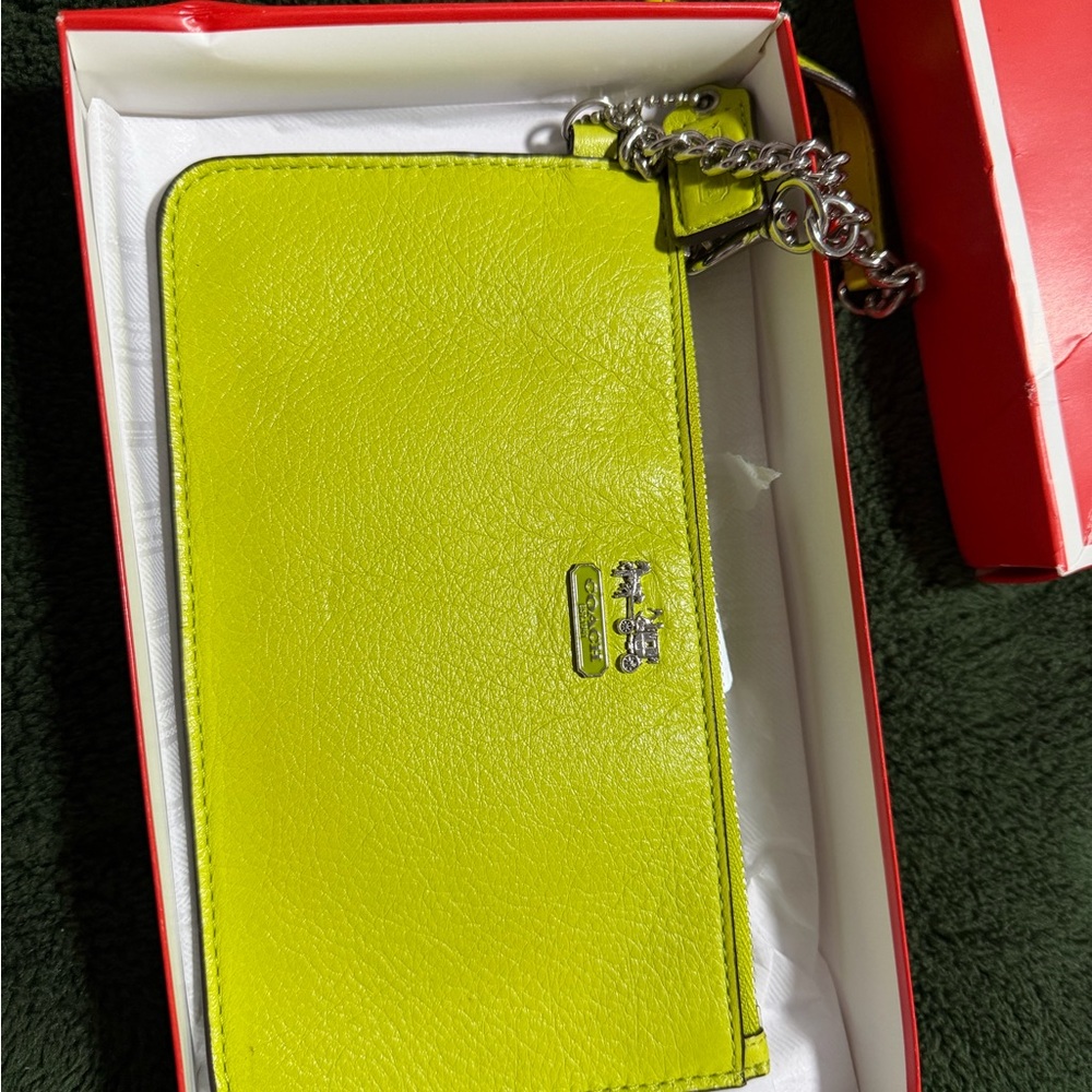 Coach Lime 🍋‍🟩 Leather Wristlet